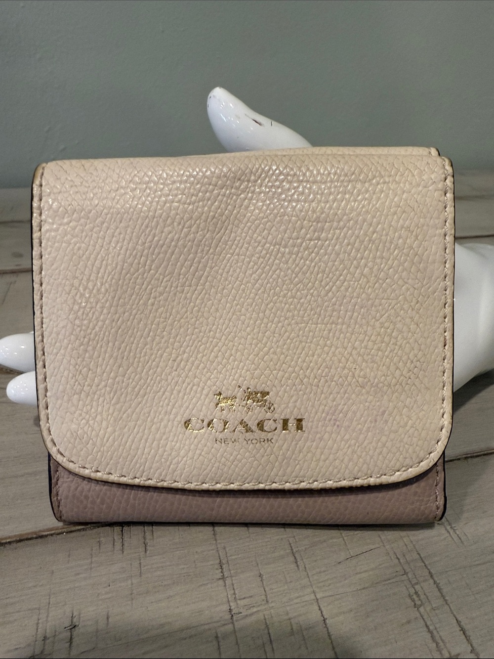 Vintage Coach Two-Tone Pebbled Leather Compact Wallet in Cream and Taupe